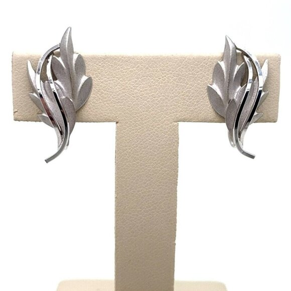 VTG Estate DCE Sterling Silver Screw Back Leaf Design Earrings! 95 - Picture 1 of 6